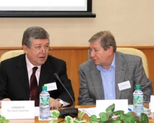 Р.С.Гринберг, член-корреспондент РАН, А.Я.Рубинштейн, зам.директора Института экономики РАН