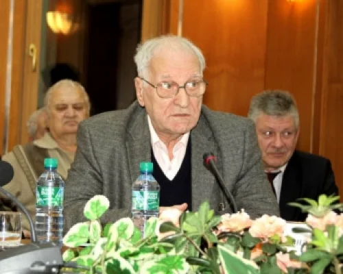 Вадим Межуев