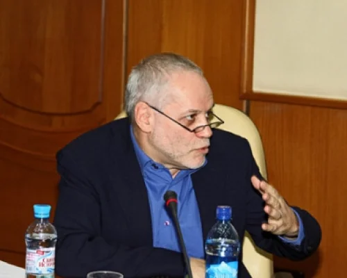 Е.Бунимович