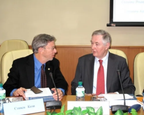 С.Коэн и А.Браун