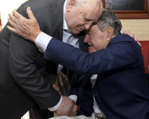 	 Former President of the Soviet Union Mikhail Gorbachev, left, is greeted by former President George H.W. Bush, right, as the two meet for lunch Thursday, Nov. 1, 2012, in Houston. © AP