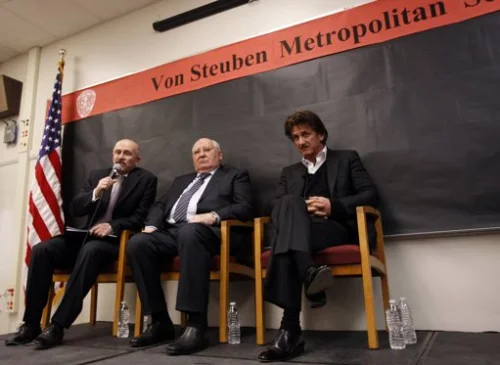 	 Former Russian President Gorbachev speaks with students at Frederick Von Steuben Metropolitan Science Center as U.S. Actor Penn looks on in Chicago. Apr 23, 2012. Photo By JEFF HAYNES/REUTERS