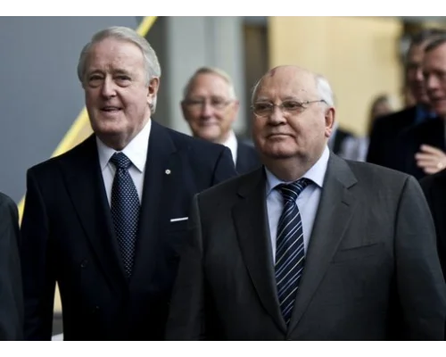 Mikhail Gorbachev and the former prime minister of Canada Brian Mulroney. Montreal, Oct. 21, 2011