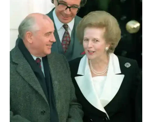 	 Baroness Thatcher with former Soviet president Mikhail Gorbachev, outside her London home in 1993. Photograph: Neil Munns/PA