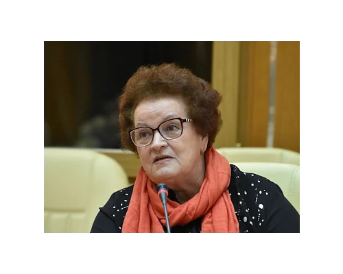 Л. Штылева