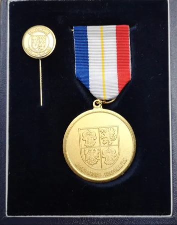 М.С.Горбачеву вручена Медаль за особые заслуги в объединенной Европе и в мире