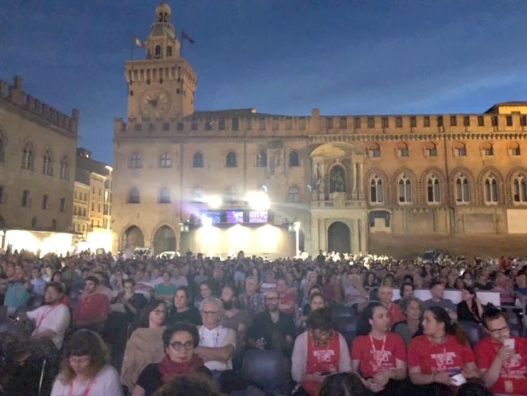Документальный фильм «Знакомьтесь, Горбачев» Вернера Херцога и Андрэ Сингера был представлен на кинофестивале в Болонье.
