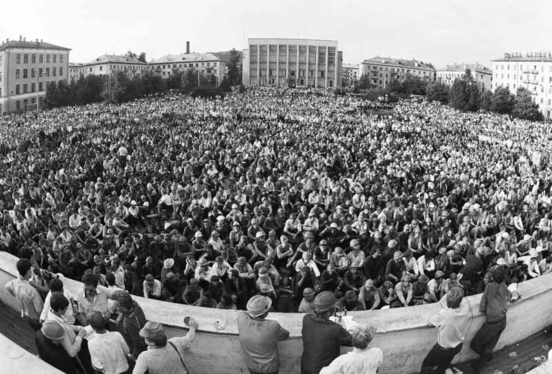 История Перестройки. В июле 1989 года началось массовое забастовочное движение шахтеров в СССР